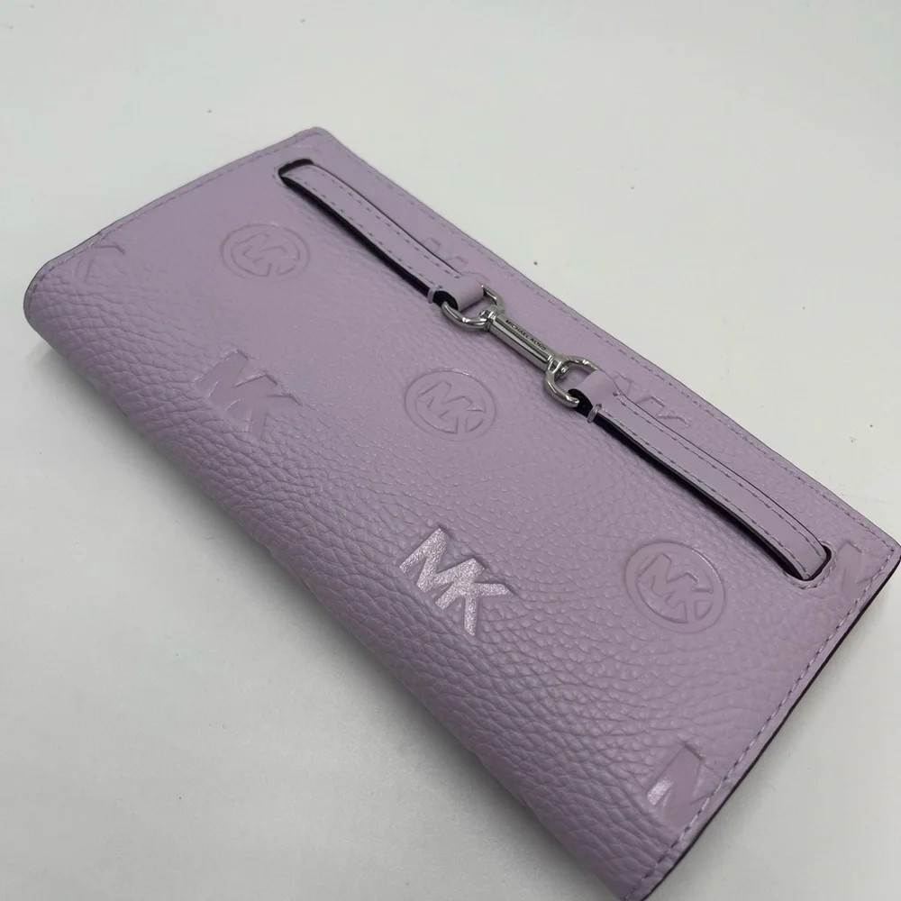 MICHAEL KORS Carson Large Logo Debossed Snap Wallet Light Quartz NWT